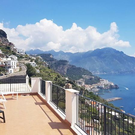 Апарт отель Amalfi Hills Экстерьер фото